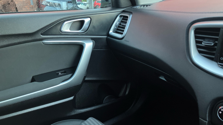 Kia Xceed 1.0T GDi ISG 2 5dr Petrol Hatchback